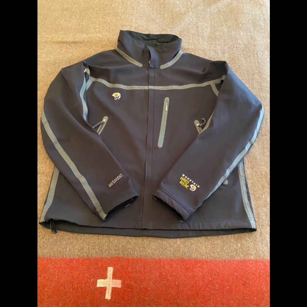 Mountain Hardware conduit soft shell jacket